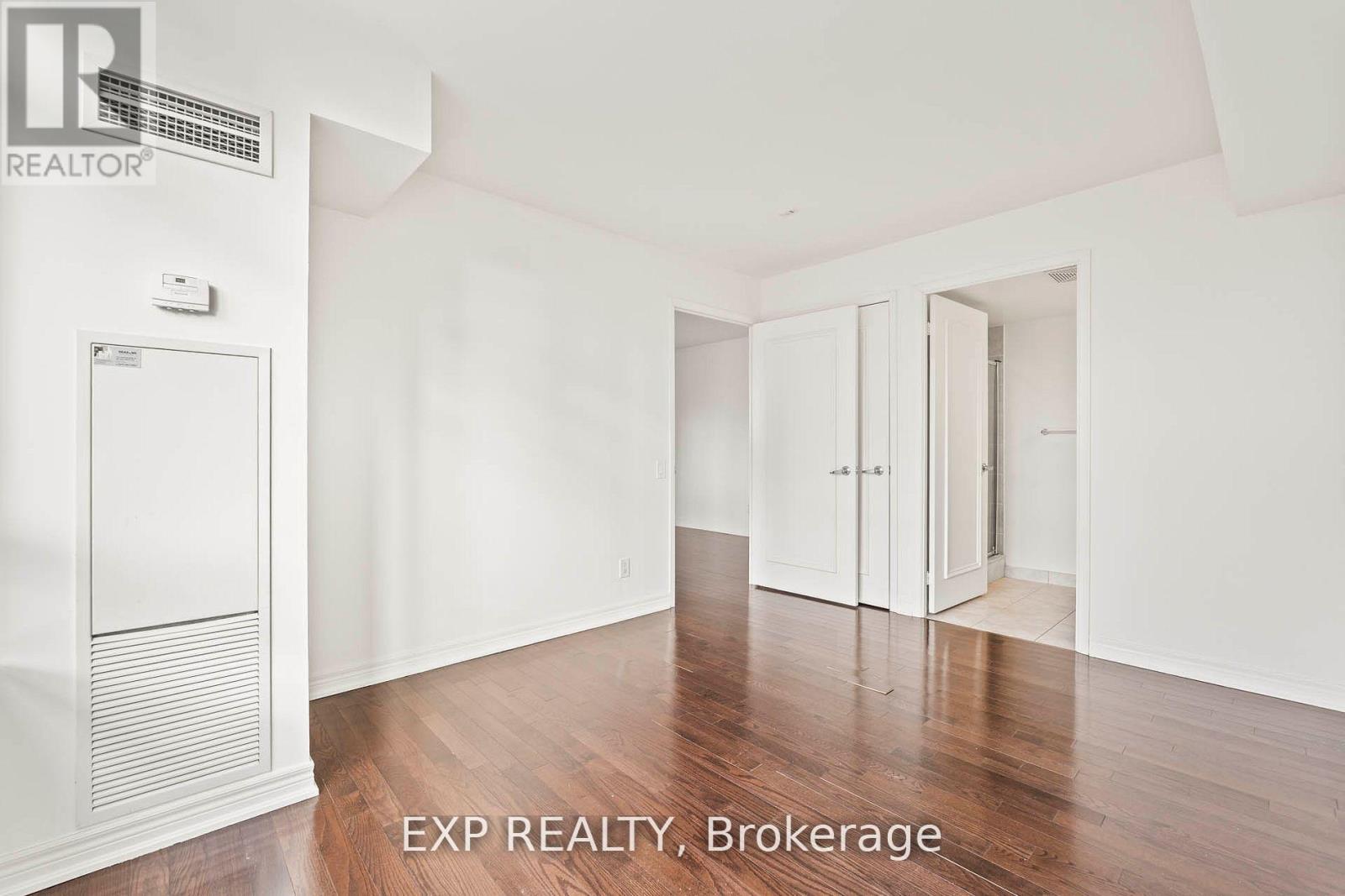 1101 - 60 St Clair Avenue W, Toronto, Ontario  M4V 1M7 - Photo 6 - C12812210