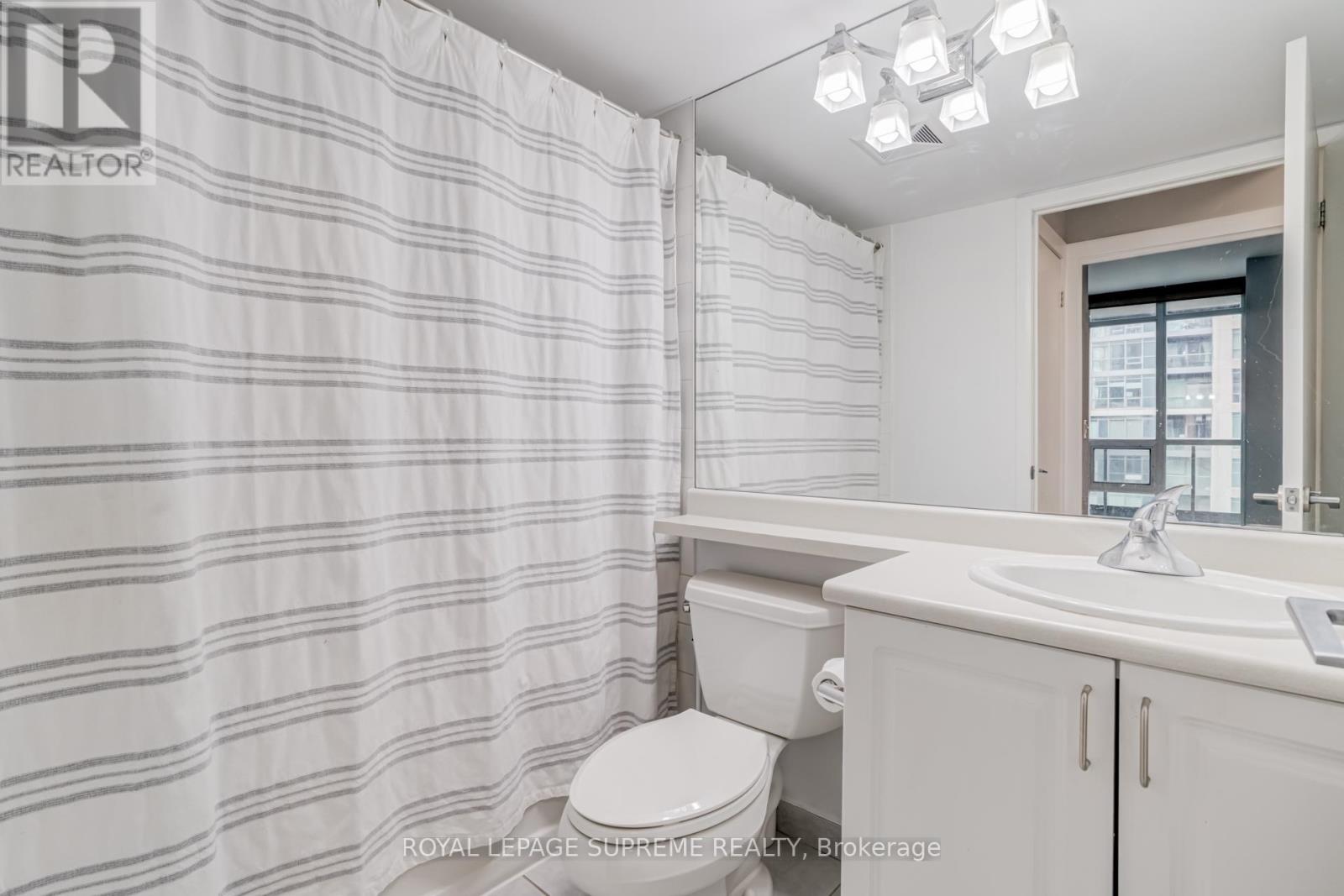 706 - 231 Fort York Boulevard, Toronto, Ontario  M5V 1B2 - Photo 17 - C12812286