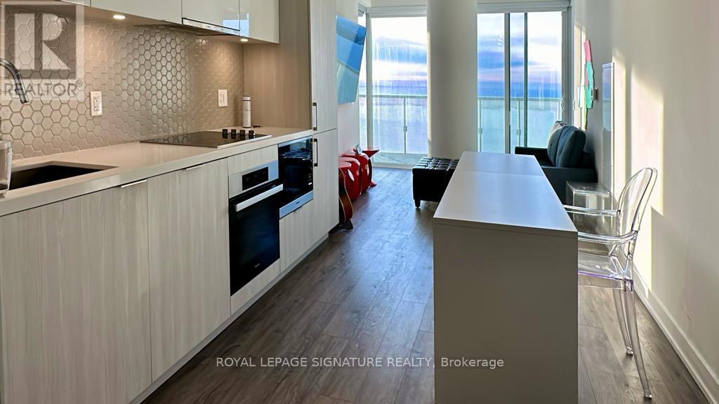 2603 - 15 Queens Quay E, Toronto, Ontario  M5E 0A4 - Photo 11 - C12812308