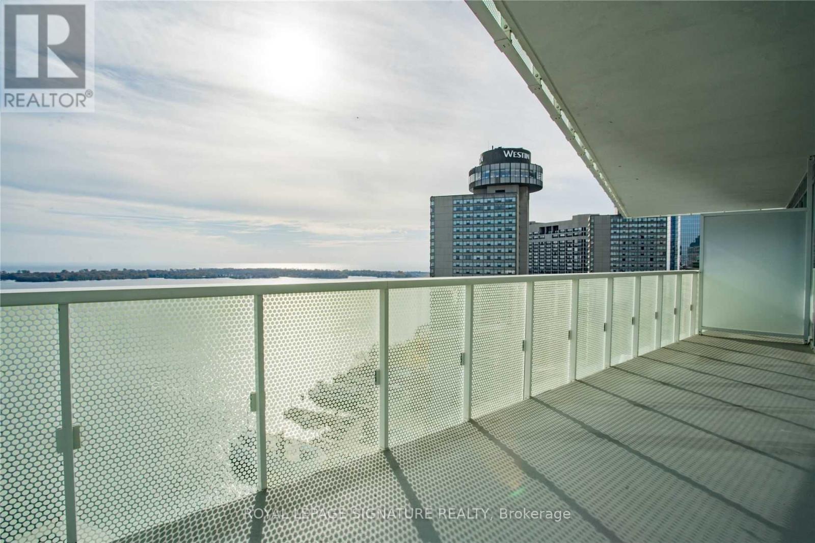 2603 - 15 Queens Quay E, Toronto, Ontario  M5E 0A4 - Photo 7 - C12812308