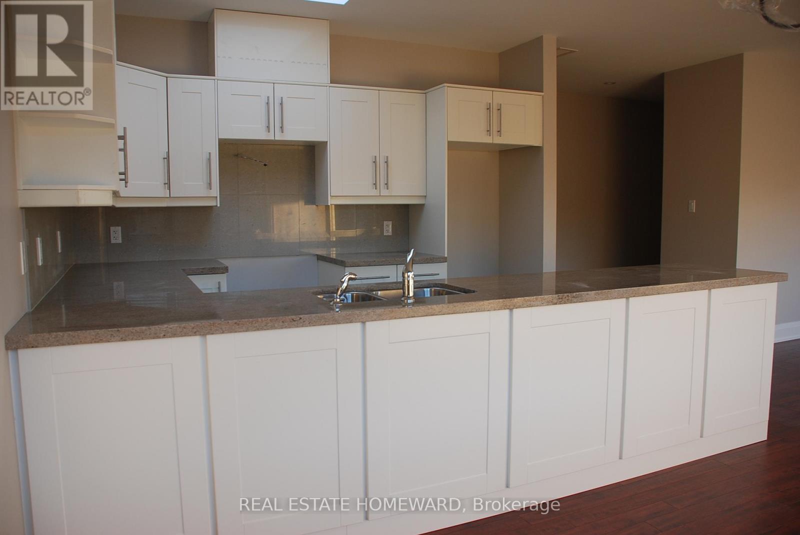 A - 425 Queen Street E, Toronto, Ontario  M5A 1T5 - Photo 4 - C12812320