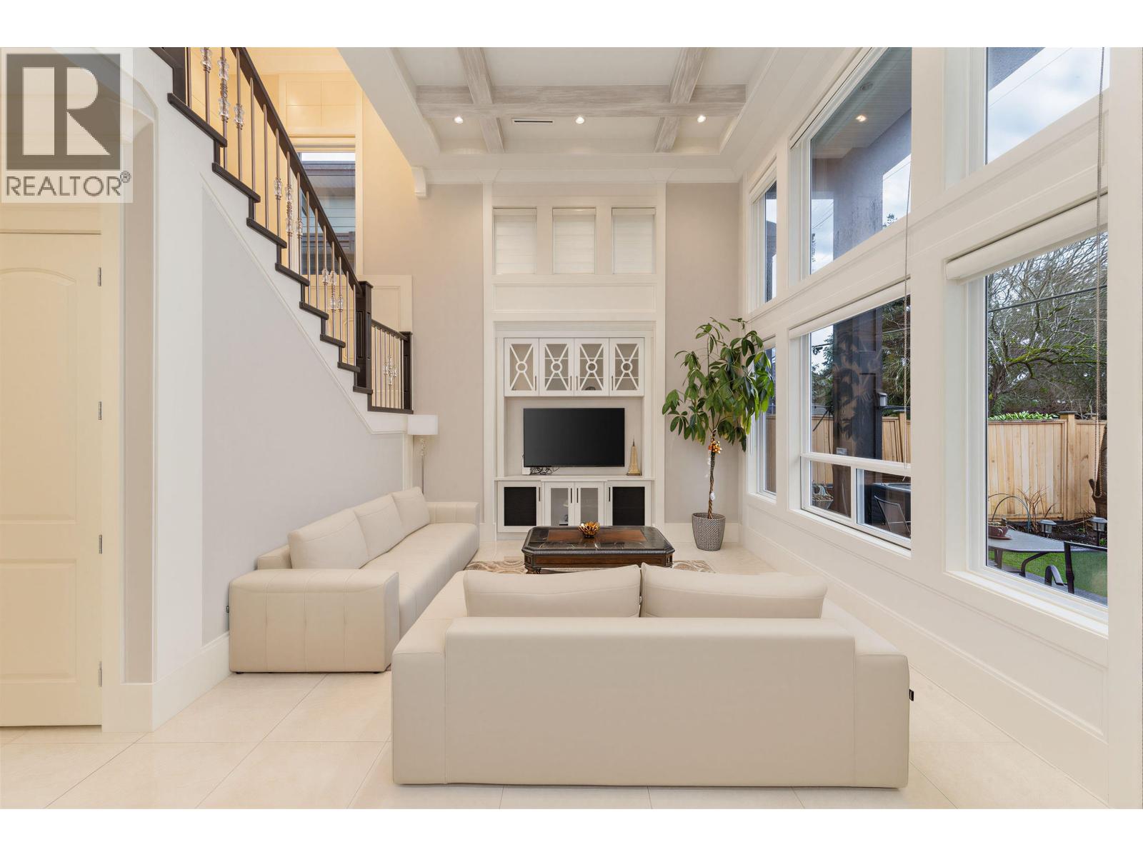 3800 Blundell Road, Richmond, British Columbia  V7C 1G4 - Photo 3 - R3085227