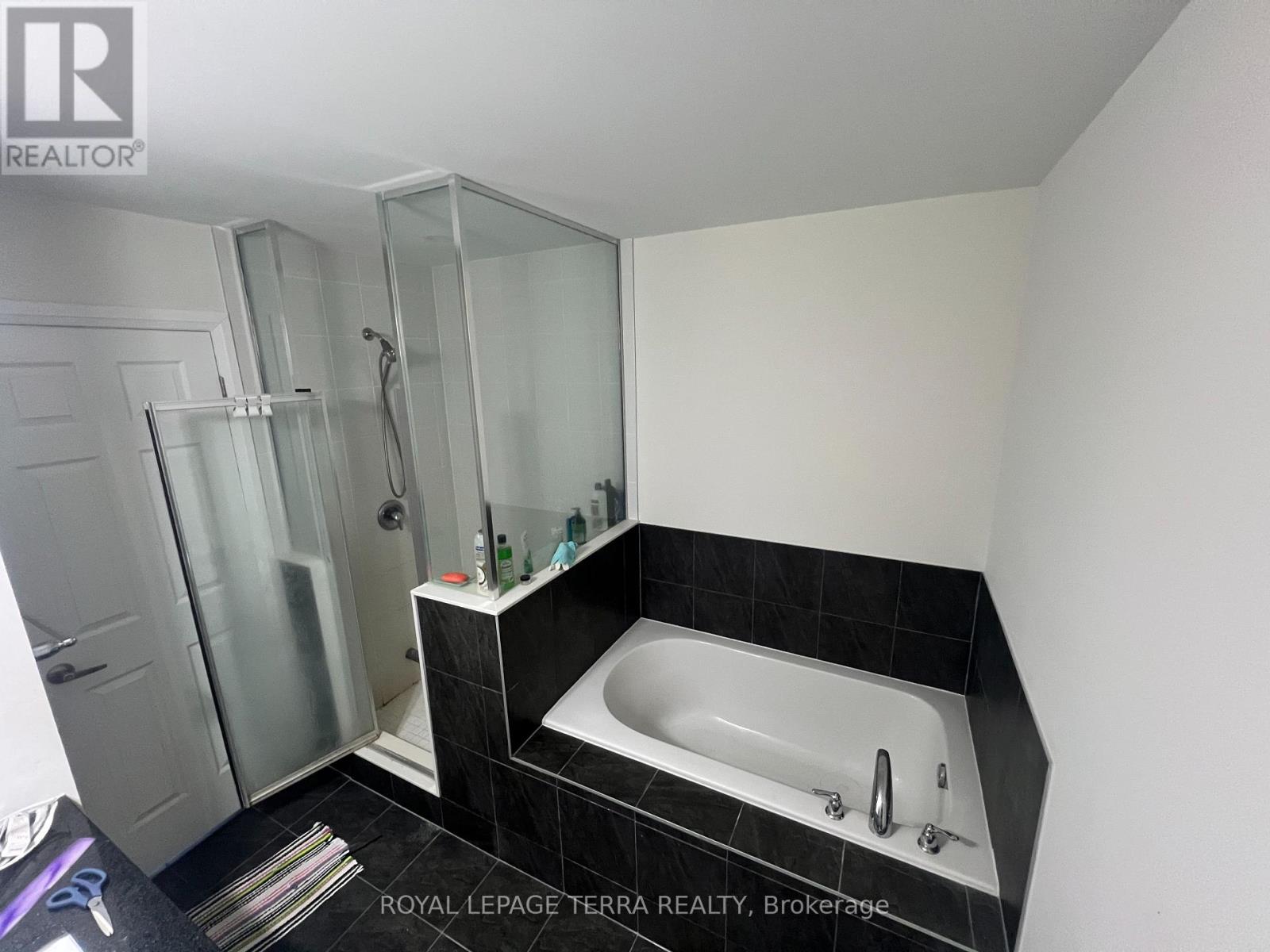 185 Royal Northern Path, Oshawa, Ontario L1L 0R6 - Photo 19 - E12812250