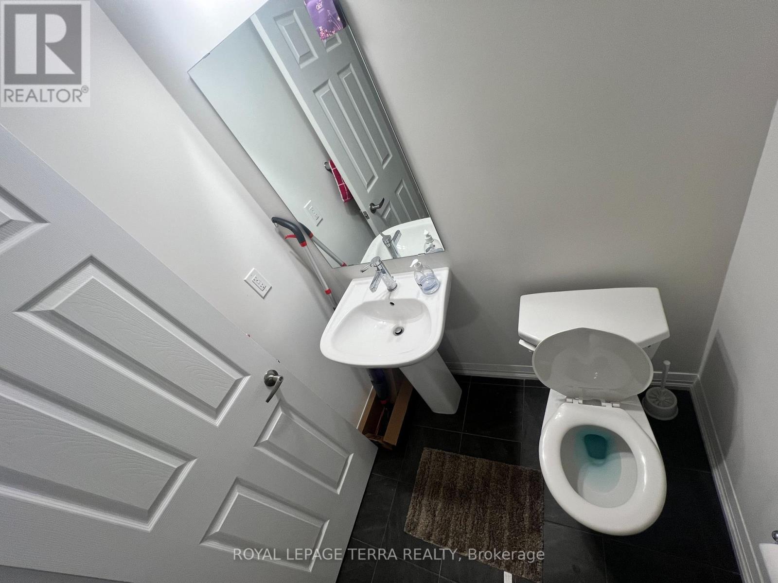 185 Royal Northern Path, Oshawa, Ontario L1L 0R6 - Photo 3 - E12812250