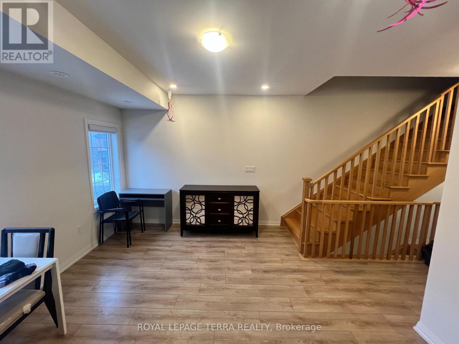 185 Royal Northern Path, Oshawa, Ontario L1L 0R6 - Photo 7 - E12812250