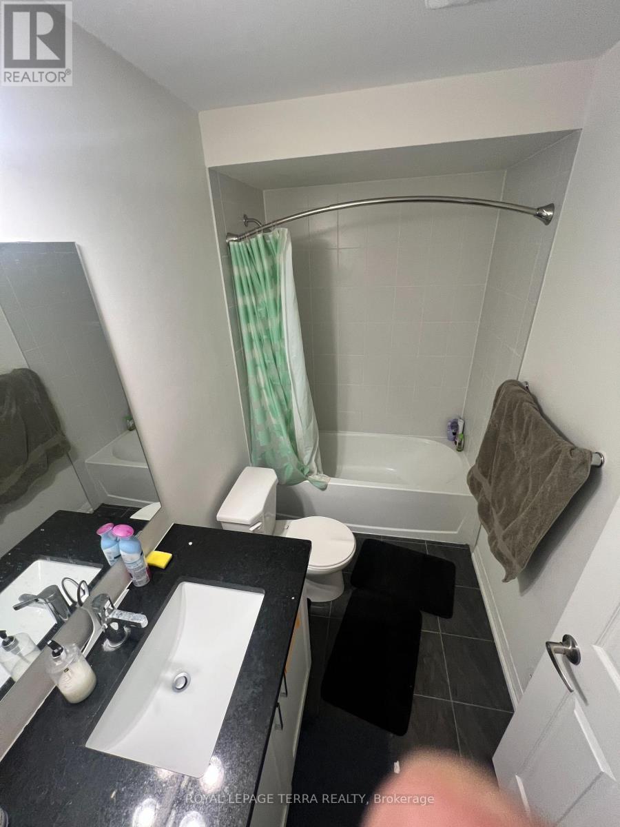 185 Royal Northern Path, Oshawa, Ontario L1L 0R6 - Photo 8 - E12812250