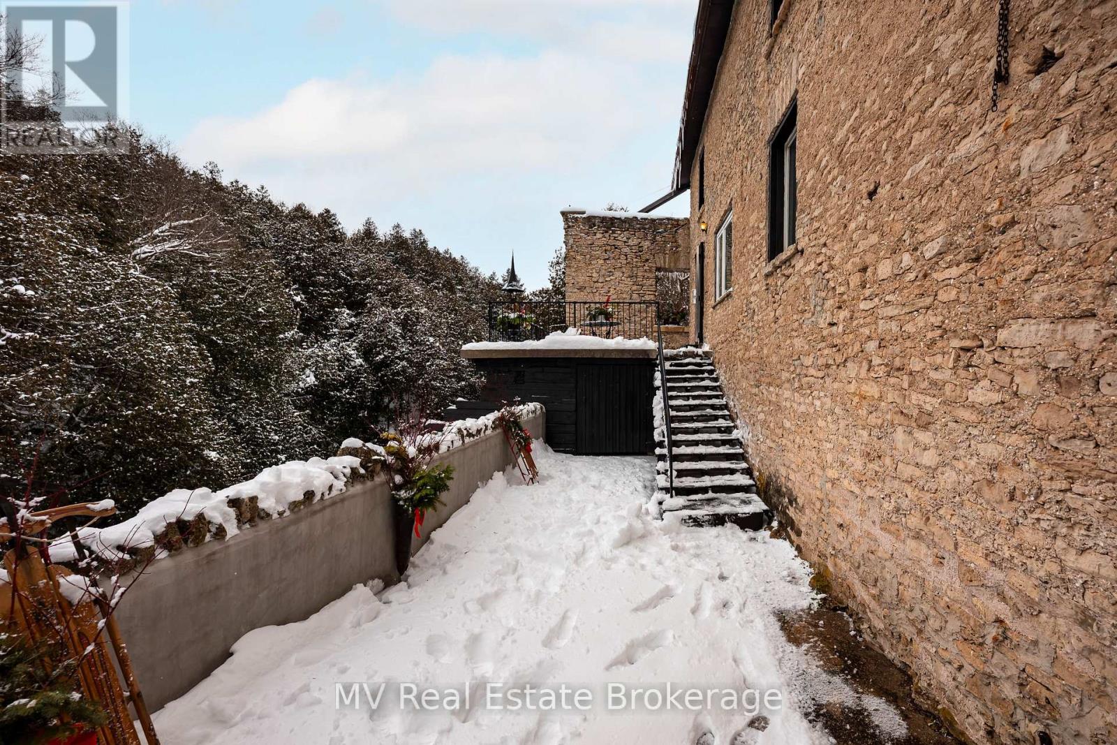 6 Millridge Estate Private, Centre Wellington, Ontario  N0B 1S0 - Photo 49 - X12787002