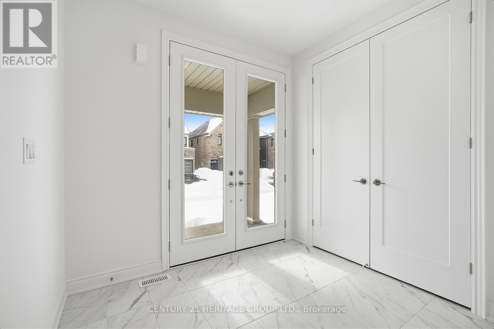 88 Vasey Road, Bradford West Gwillimbury (Bradford), Ontario  L3Z 4P4 - Photo 4 - N12812116