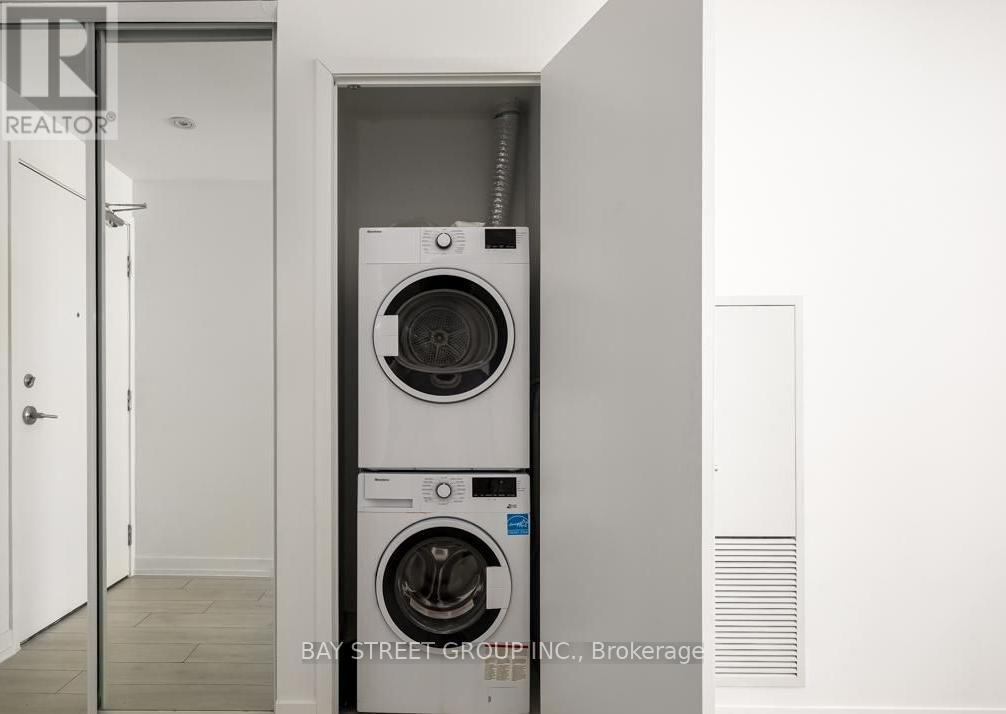 2601 - 5 Buttermill Avenue, Vaughan, Ontario  L4K 0J5 - Photo 13 - N12812256