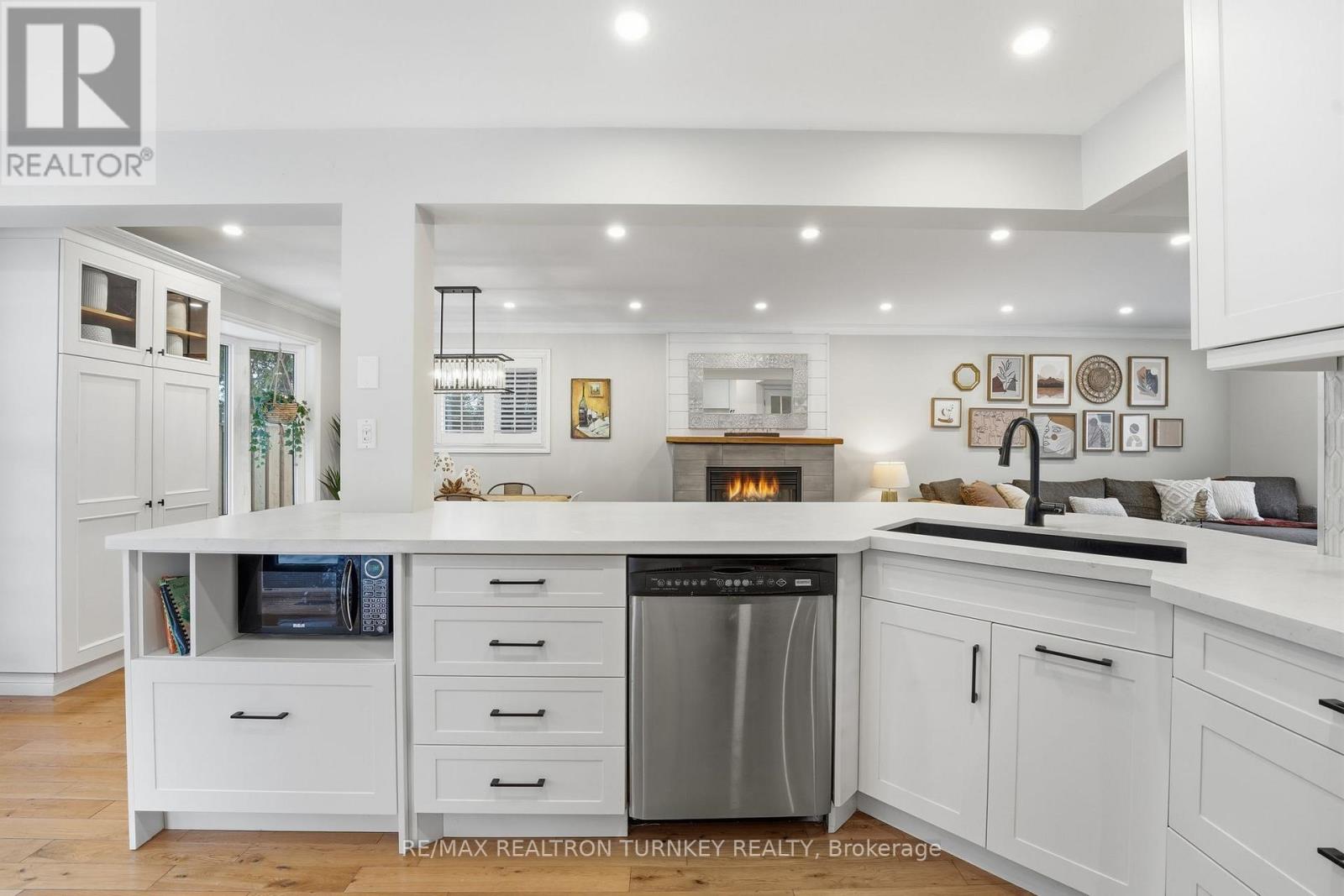 196 Orchard Heights Boulevard, Aurora, Ontario  L4G 4A8 - Photo 13 - N12812314