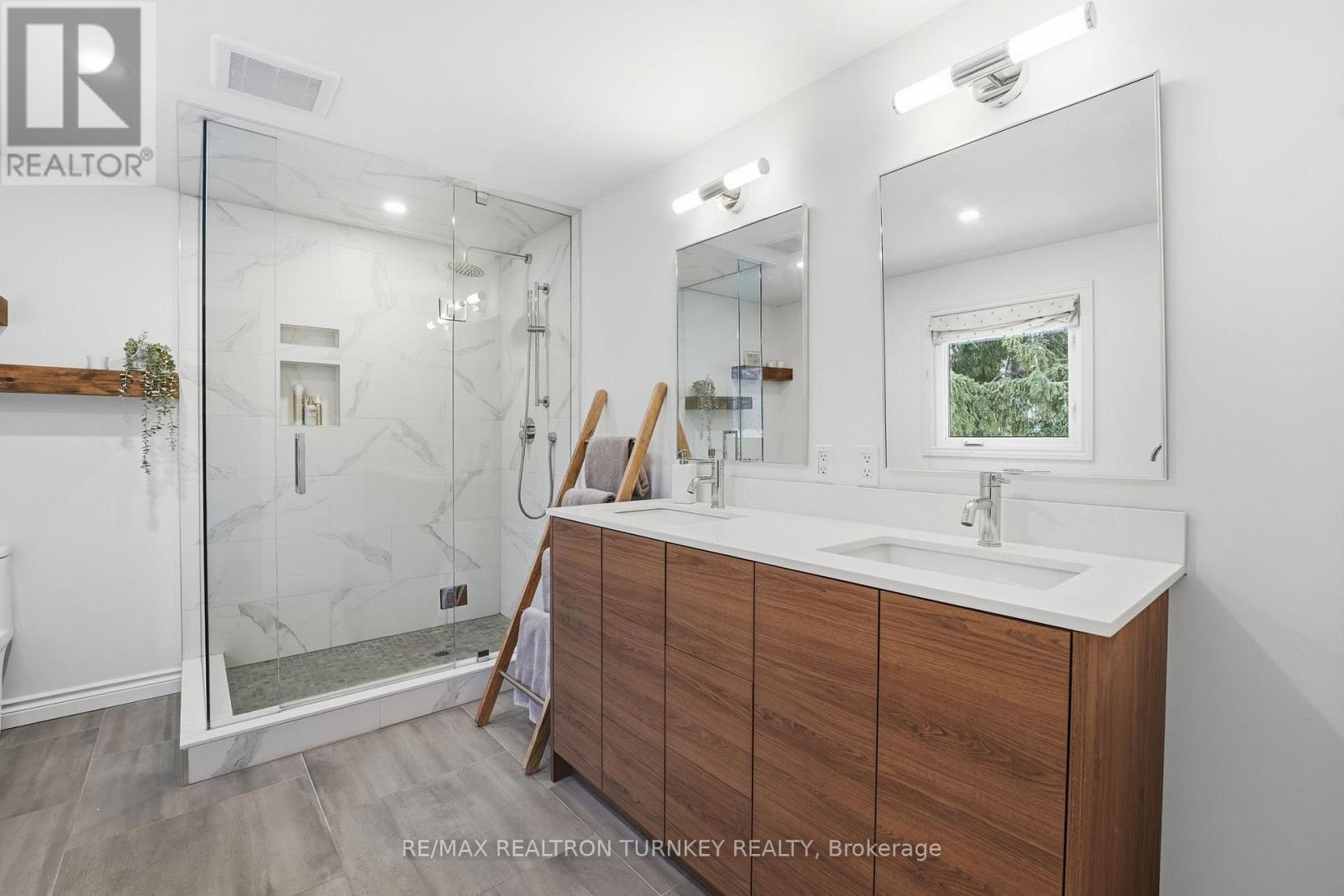 196 Orchard Heights Boulevard, Aurora, Ontario  L4G 4A8 - Photo 21 - N12812314