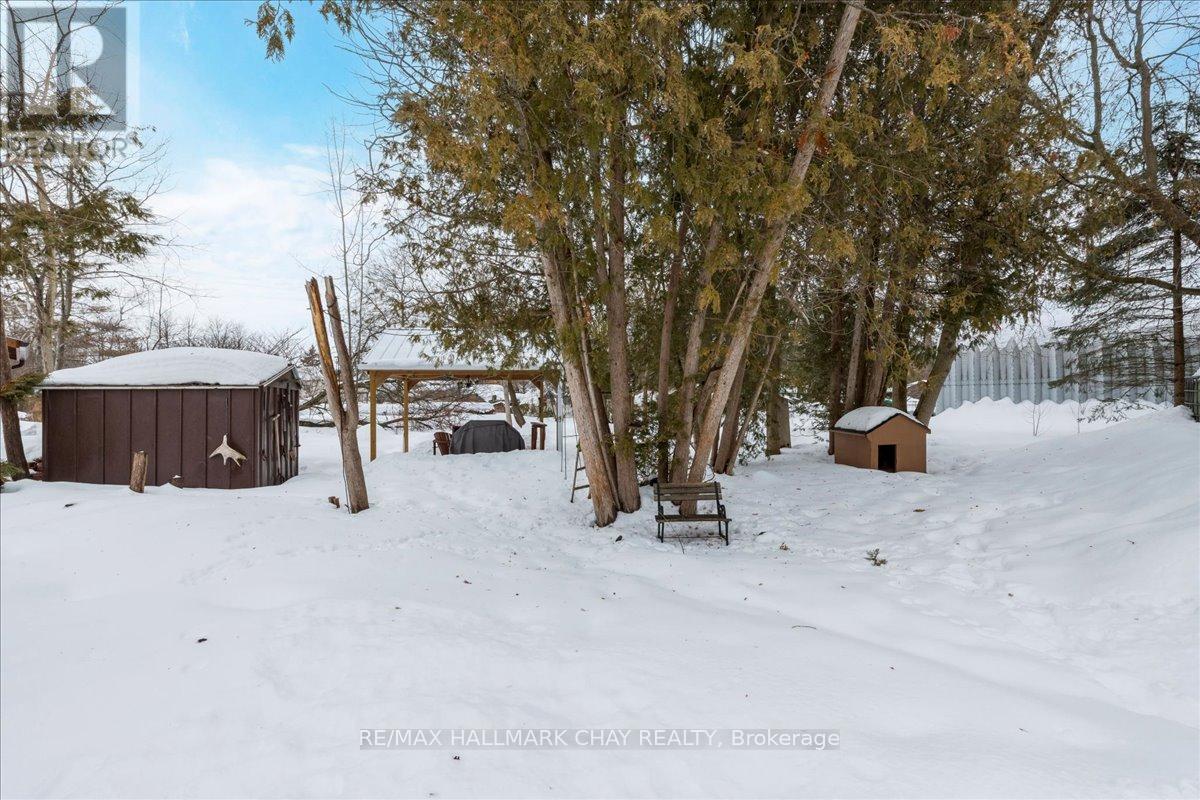 930 Gilmore Avenue, Innisfil, Ontario  L0L 1W0 - Photo 10 - N12812324