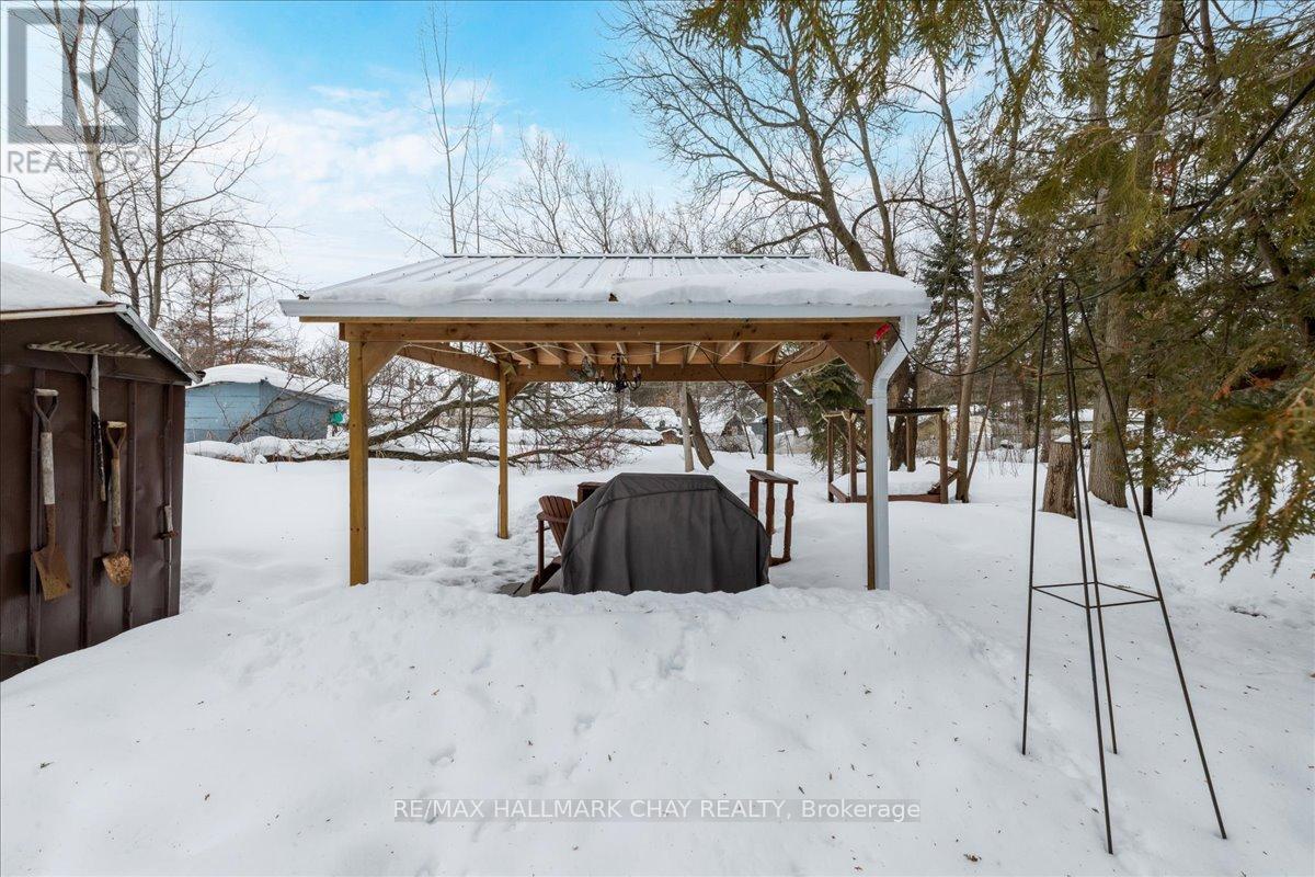 930 Gilmore Avenue, Innisfil, Ontario  L0L 1W0 - Photo 11 - N12812324