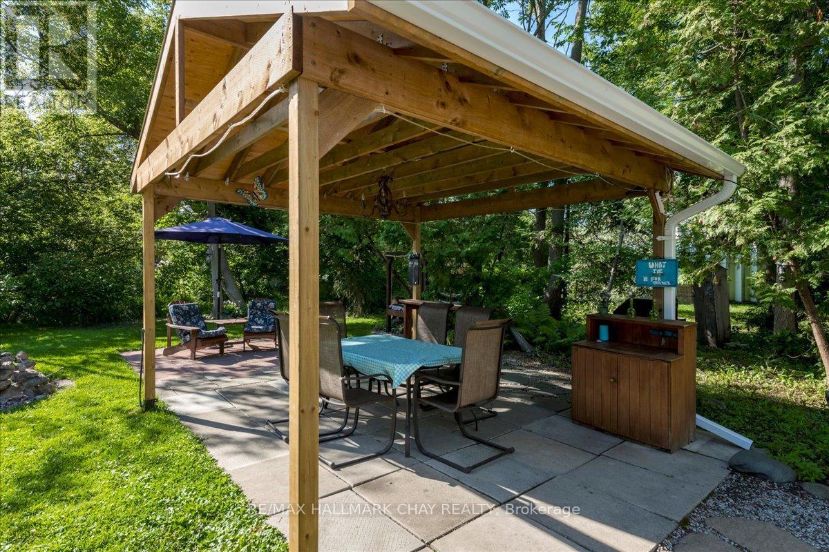 930 Gilmore Avenue, Innisfil, Ontario  L0L 1W0 - Photo 13 - N12812324