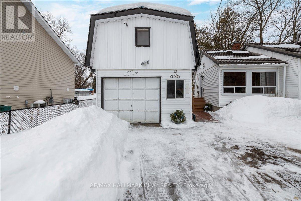930 Gilmore Avenue, Innisfil, Ontario  L0L 1W0 - Photo 22 - N12812324