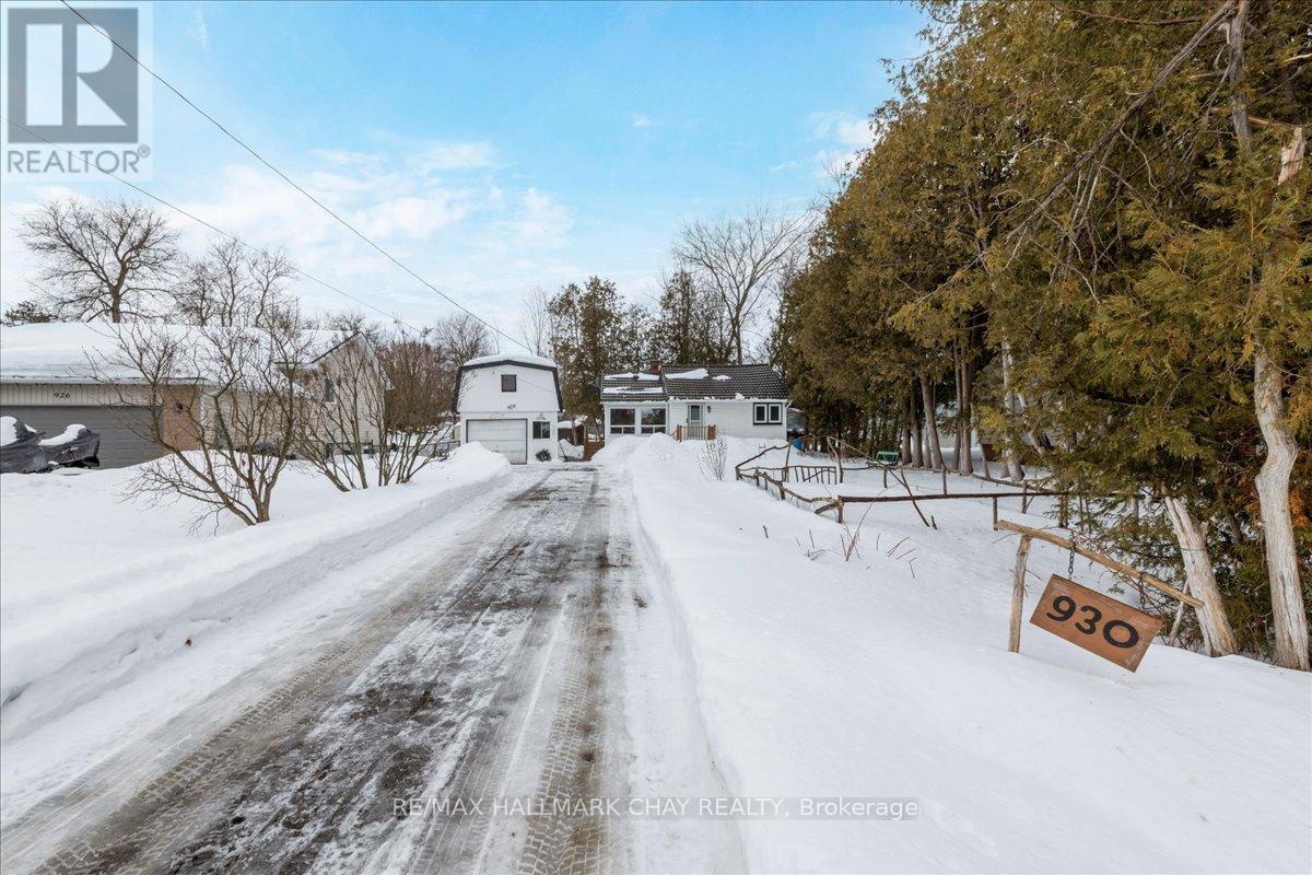 930 Gilmore Avenue, Innisfil, Ontario  L0L 1W0 - Photo 23 - N12812324