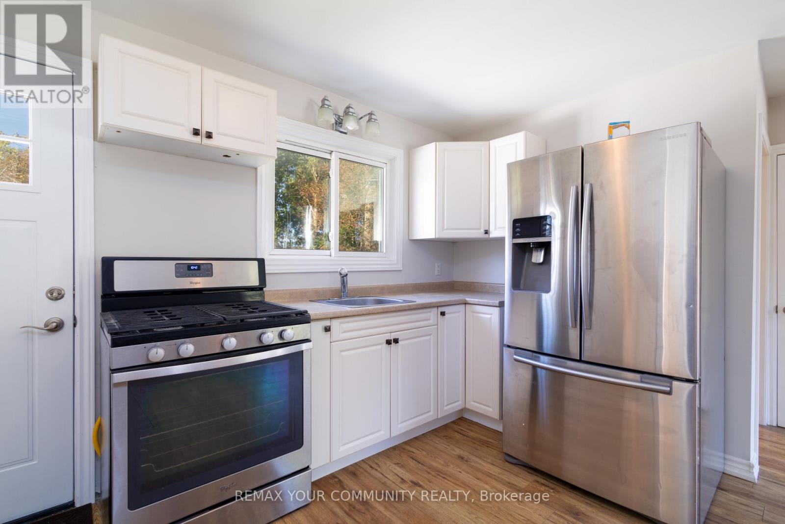 210 Cox Mill Road, Barrie (Painswick North), Ontario  L4N 4G5 - Photo 6 - S12812166