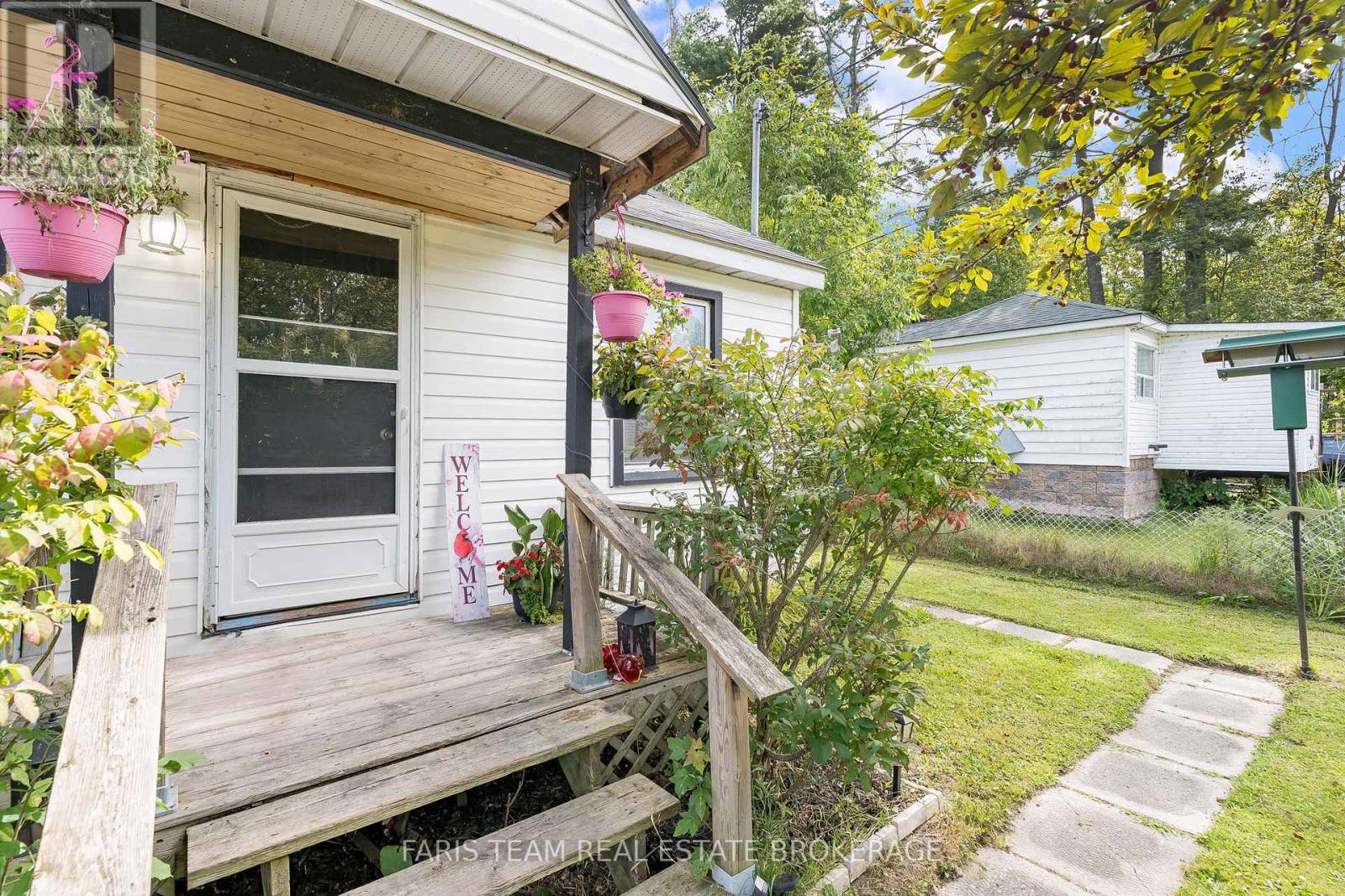 3425 Coronation Avenue, Severn, Ontario  L0K 1G0 - Photo 3 - S12812212