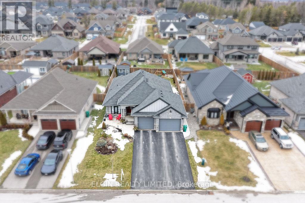 40 Glengariff Drive, Southwold, Ontario  N5P 3T2 - Photo 31 - X12808364