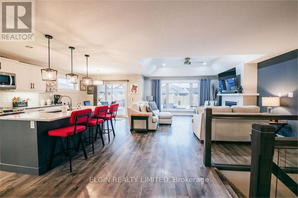 40 Glengariff Drive, Southwold, Ontario  N5P 3T2 - Photo 6 - X12808364