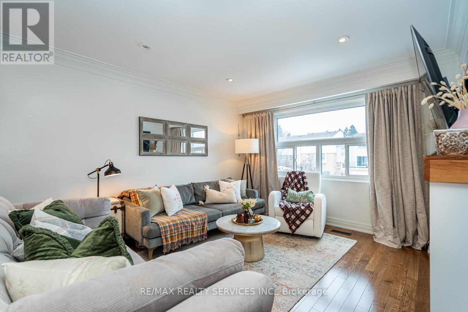 145 - 1050 Shawnmarr Road, Mississauga, Ontario  L5H 3V1 - Photo 10 - W12812108