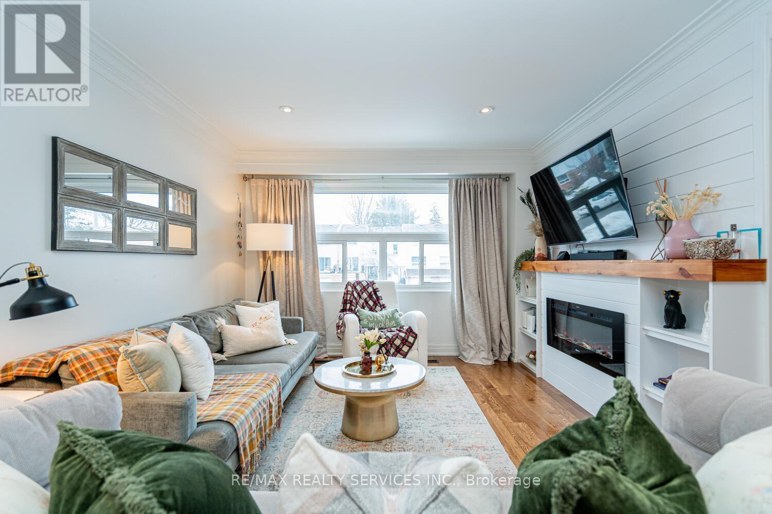 145 - 1050 Shawnmarr Road, Mississauga, Ontario  L5H 3V1 - Photo 11 - W12812108