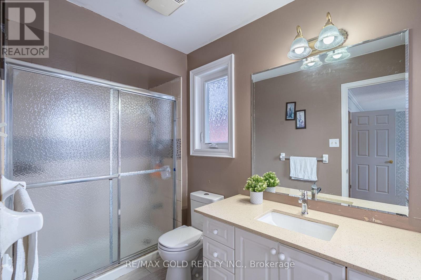 15 Barrier Reef Lane, Brampton, Ontario  L6R 2A7 - Photo 21 - W12812118