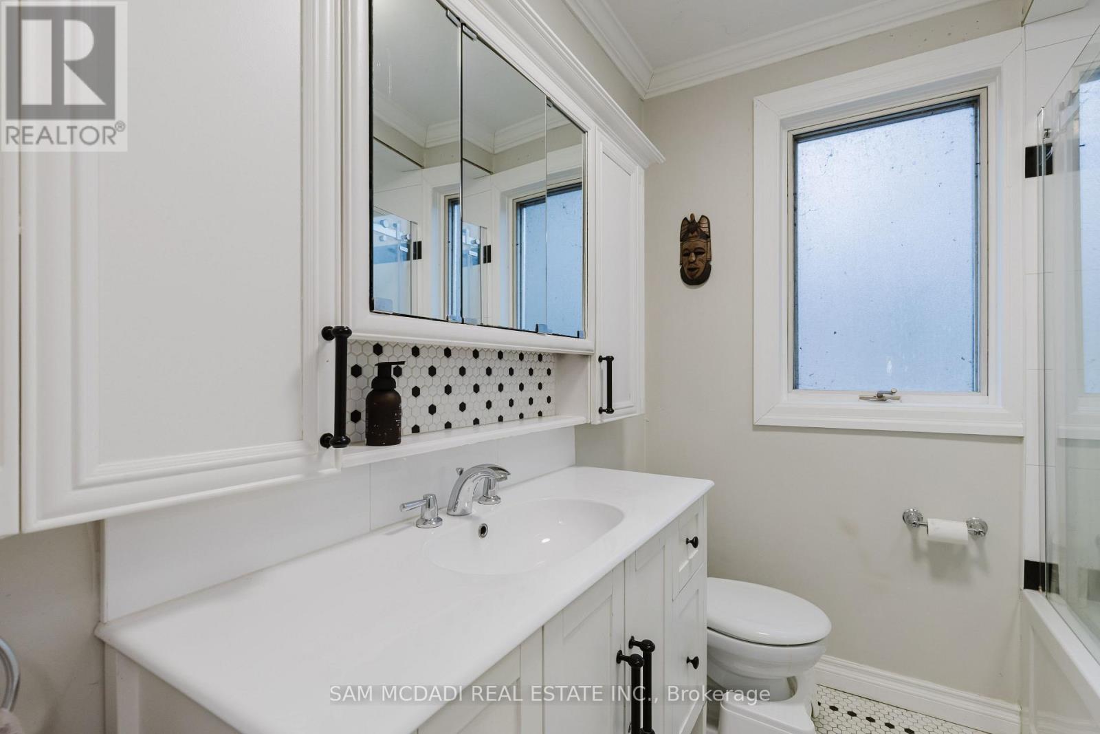 70 High Street W, Mississauga, Ontario L5H 1K2 - Photo 18 - W12812130