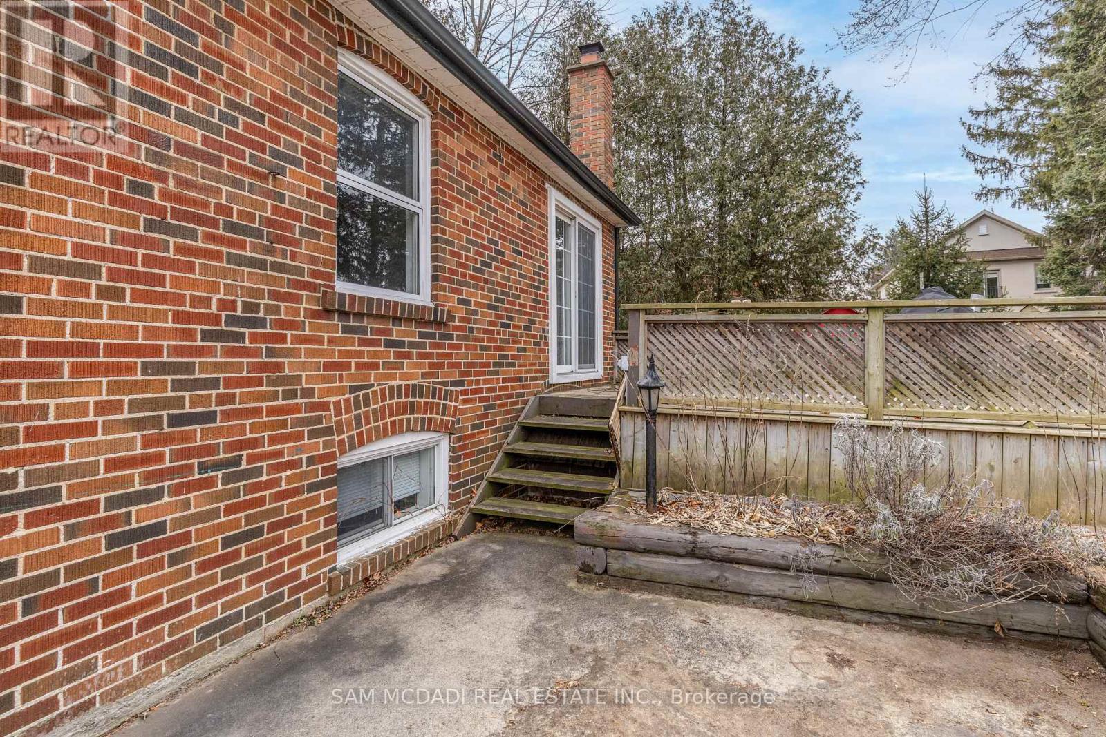 70 High Street W, Mississauga, Ontario L5H 1K2 - Photo 34 - W12812130