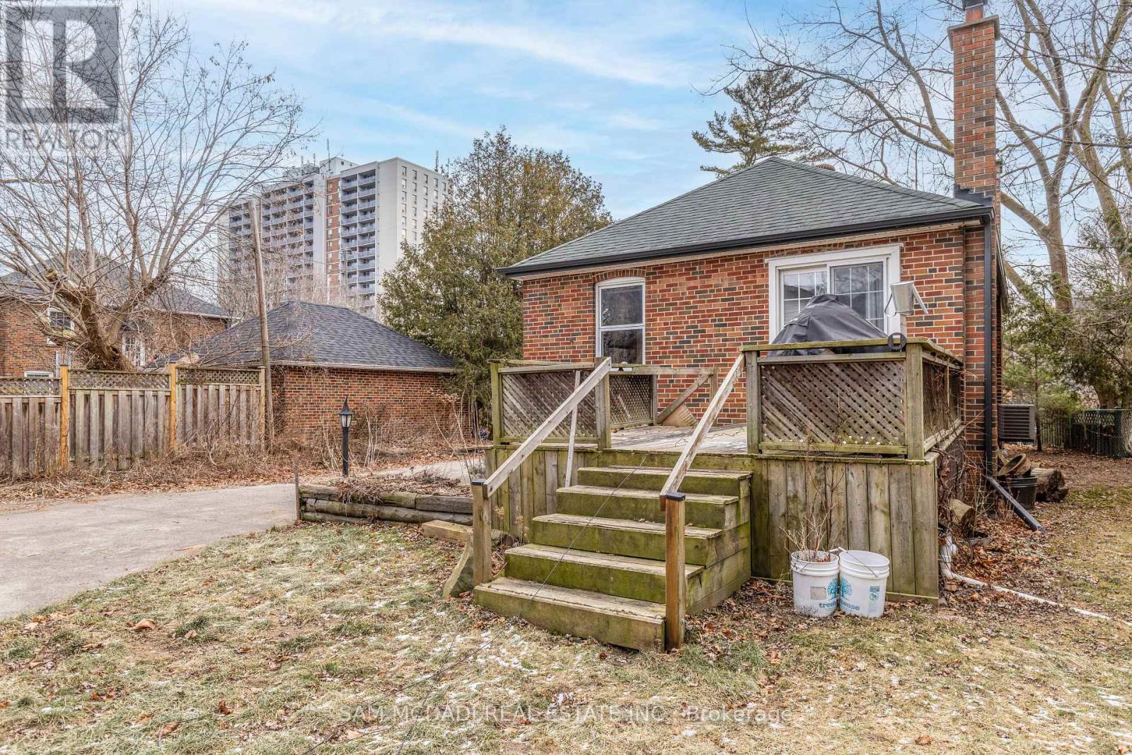 70 High Street W, Mississauga, Ontario L5H 1K2 - Photo 6 - W12812130