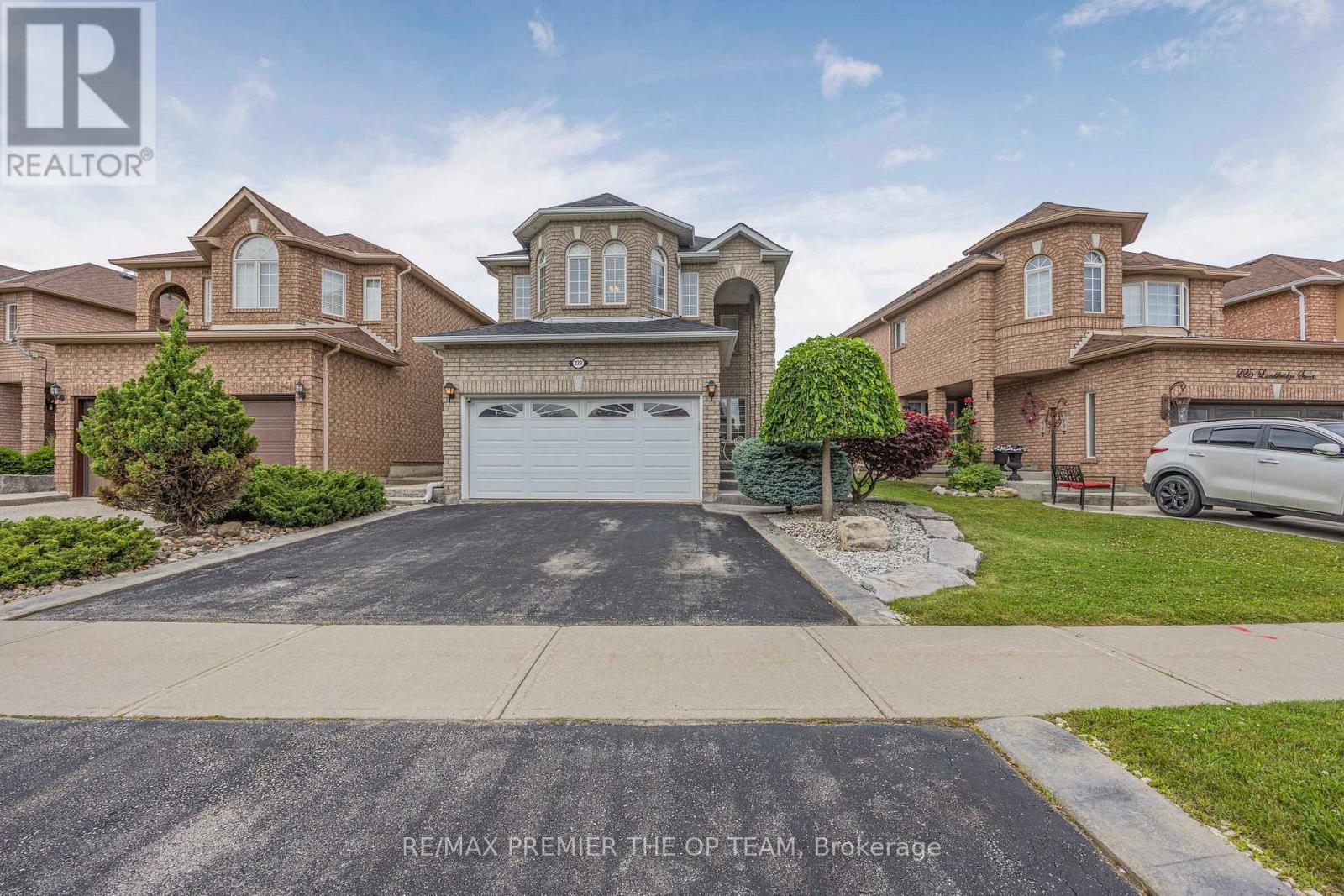 223 LANDSBRIDGE STREET, Caledon, Ontario