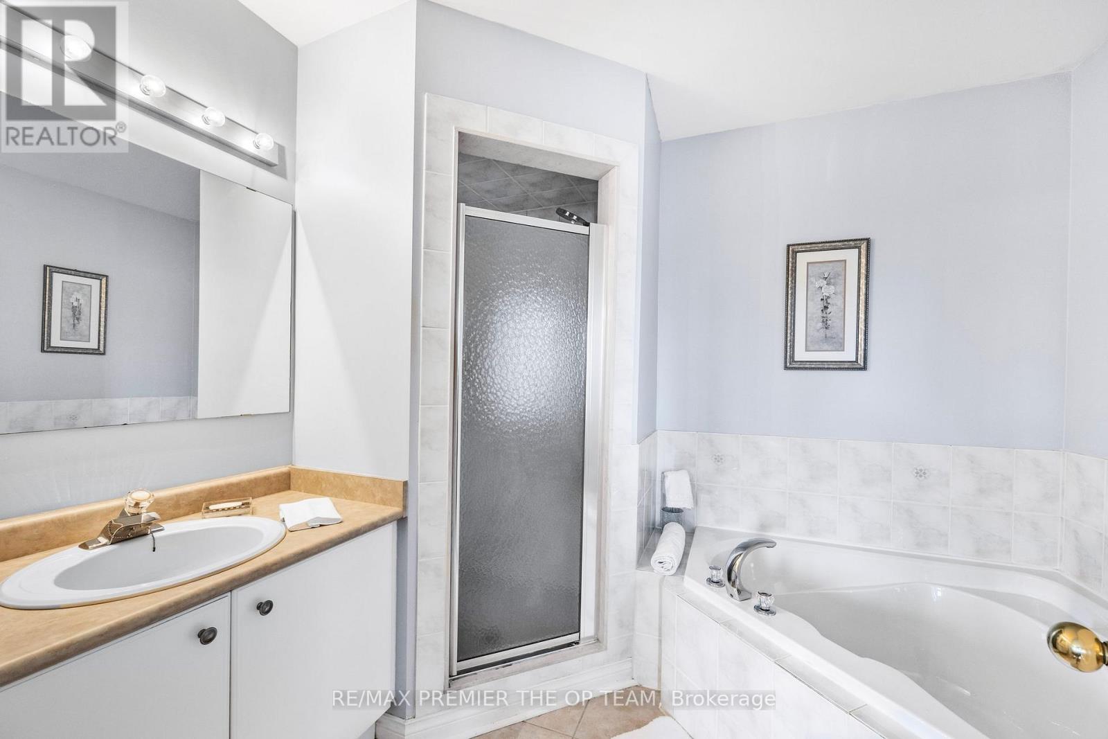 223 Landsbridge Street, Caledon, Ontario  L7E 2J6 - Photo 25 - W12812156