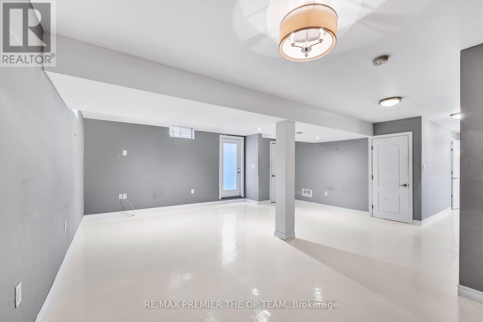 223 Landsbridge Street, Caledon, Ontario  L7E 2J6 - Photo 36 - W12812156