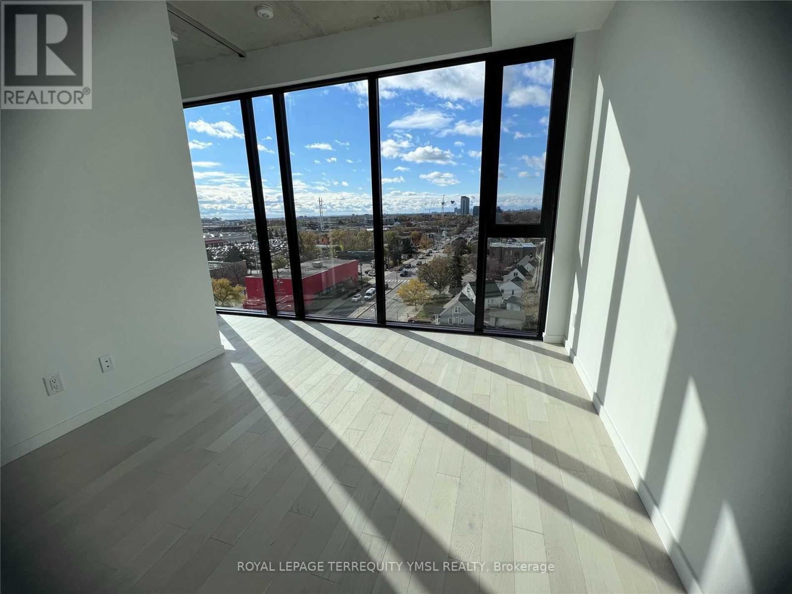 816 - 7 Smith Crescent, Toronto, Ontario  M8Z 0G3 - Photo 12 - W12812266