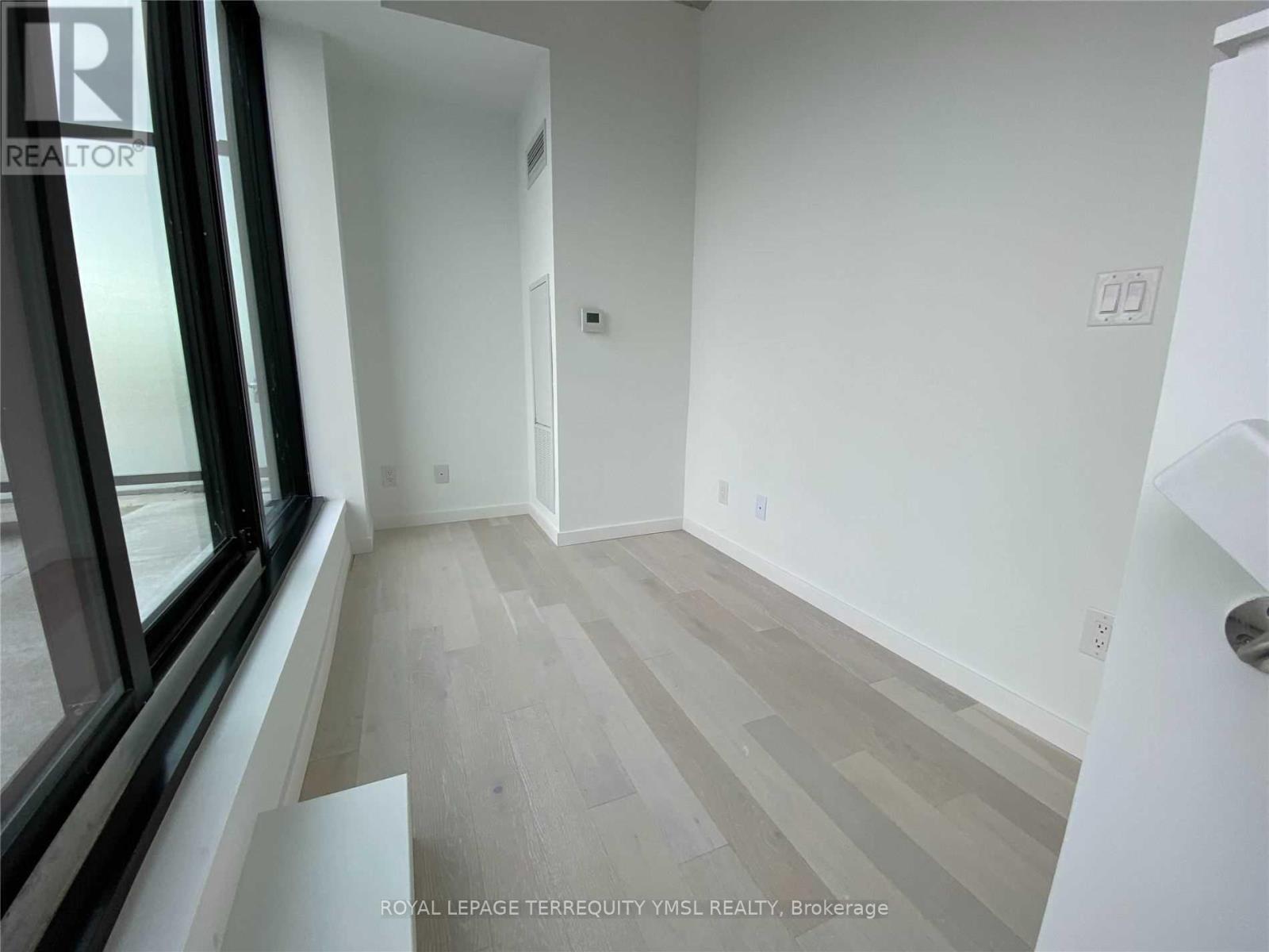 816 - 7 Smith Crescent, Toronto, Ontario  M8Z 0G3 - Photo 23 - W12812266