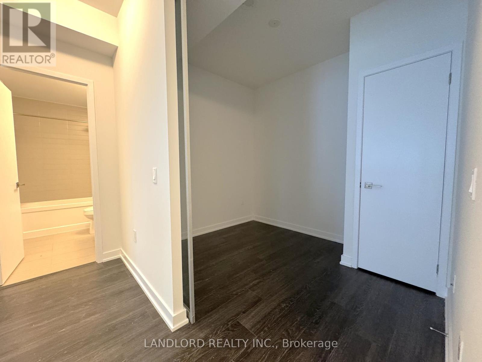 2416 - 4055 Parkside Village Drive, Mississauga, Ontario  L5B 0K8 - Photo 8 - W12812274