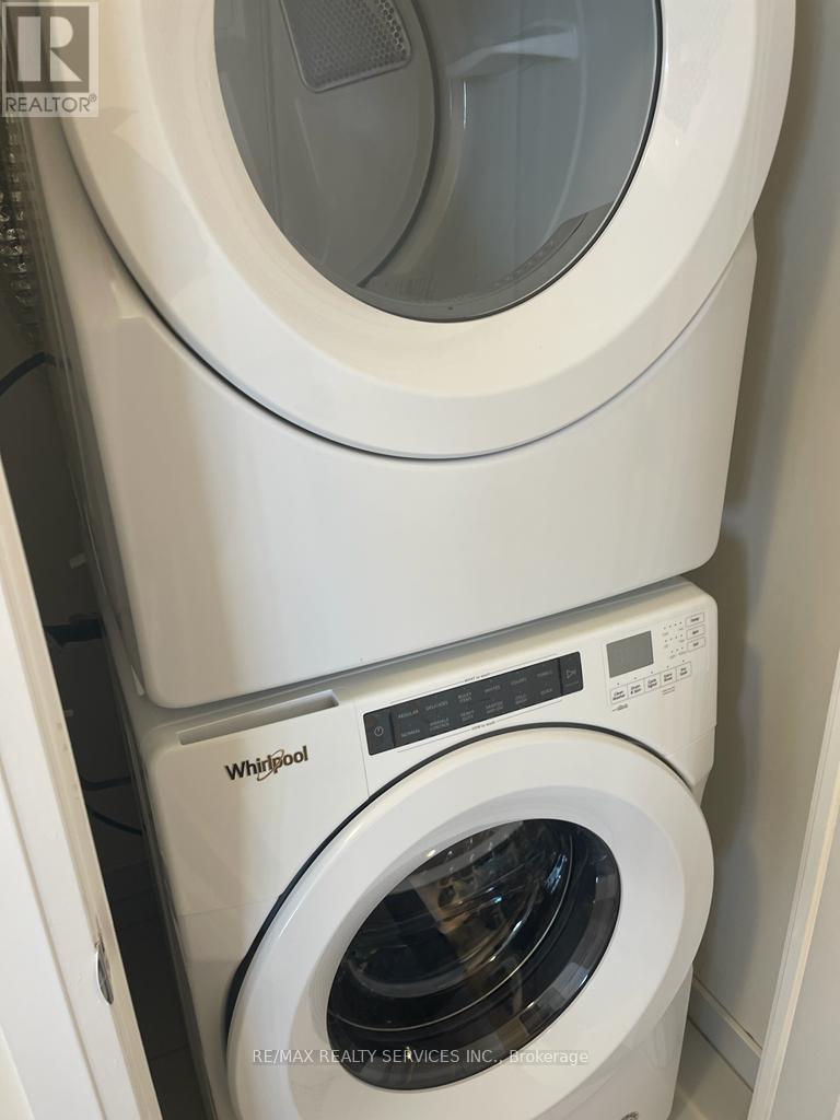 1019 - 35 Watergarden Drive, Mississauga, Ontario  L5R 1B2 - Photo 13 - W12812294