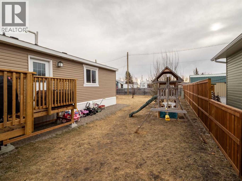 221 4 Street, Cowley, Alberta  T0K 0P0 - Photo 31 - A2287711