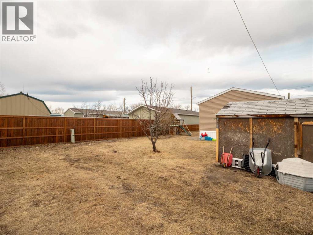221 4 Street, Cowley, Alberta  T0K 0P0 - Photo 34 - A2287711