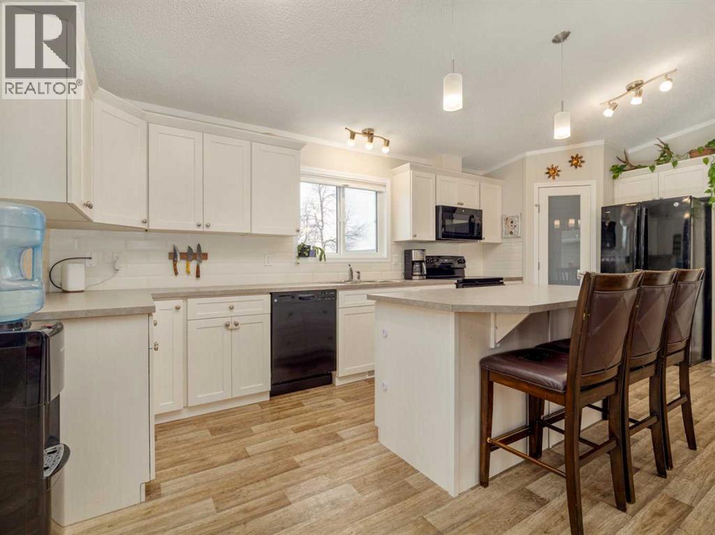 221 4 Street, Cowley, Alberta  T0K 0P0 - Photo 12 - A2287711