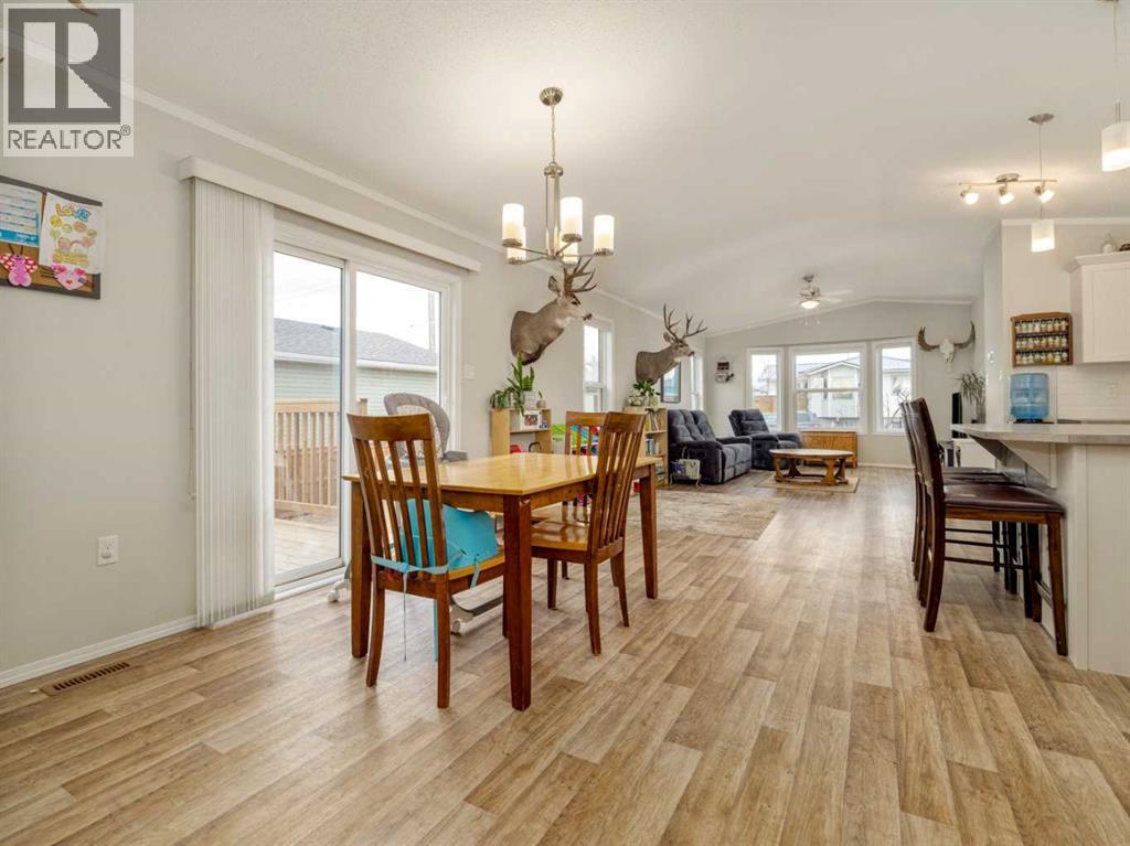 221 4 Street, Cowley, Alberta  T0K 0P0 - Photo 18 - A2287711