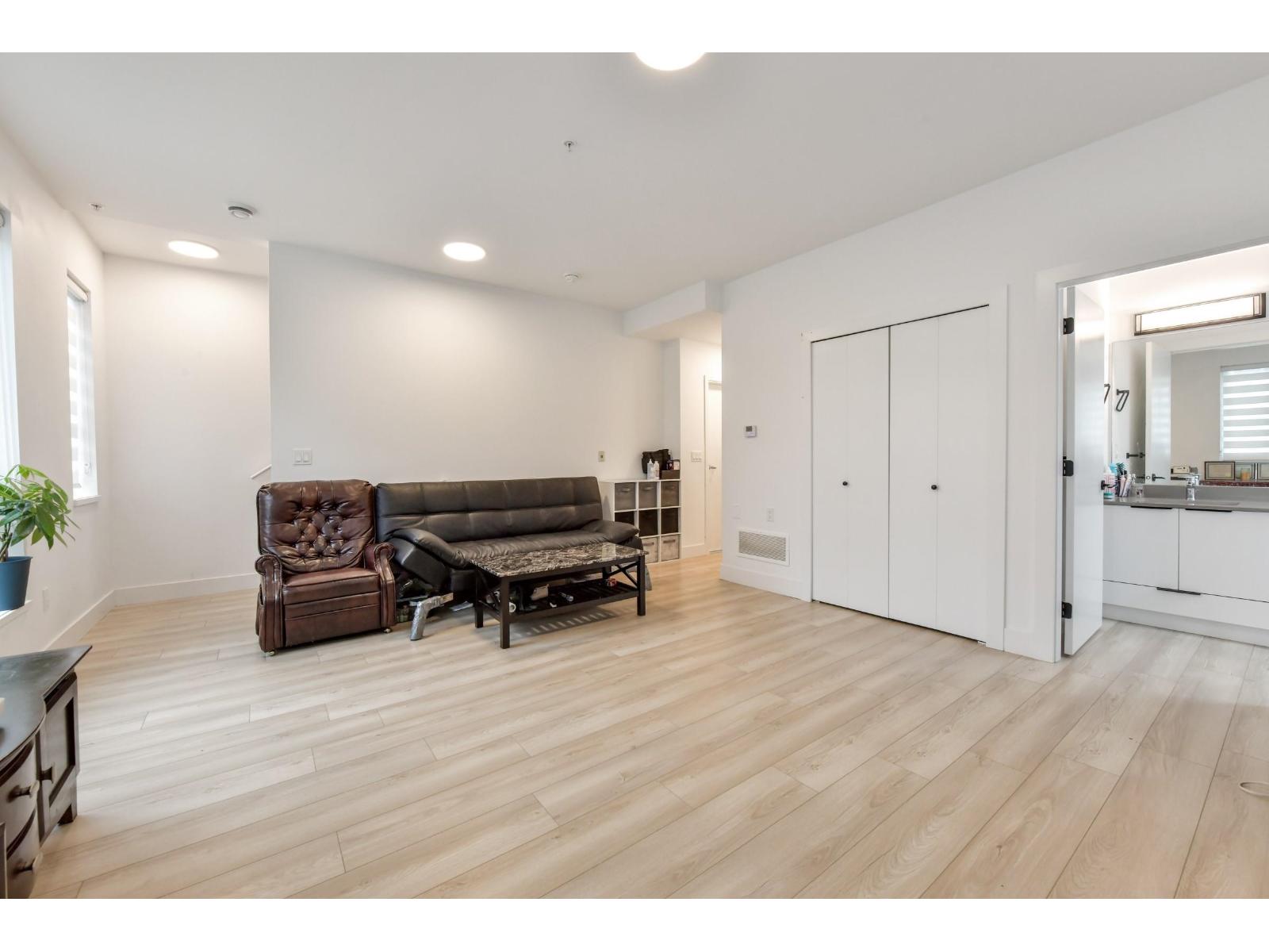 19 18855 72 Avenue, Surrey, British Columbia V4N 6X2 - Photo 4 - R3091526