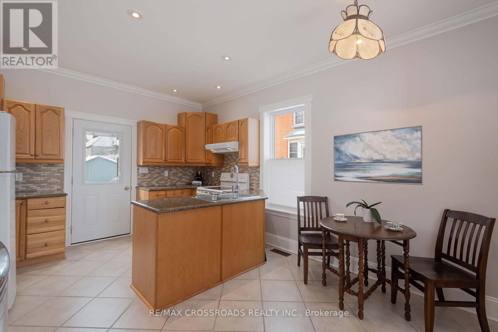 26 Victoria Street, Tweed, Ontario  K0K 3J0 - Photo 13 - X12812186