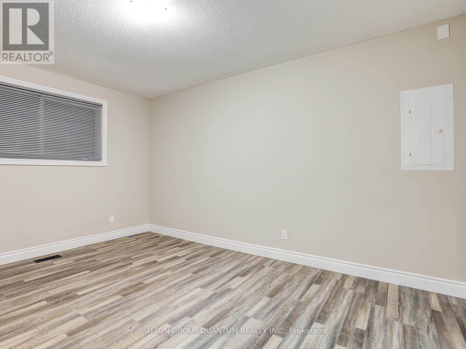 #upper - 55 Silver Aspen Crescent, Kitchener, Ontario  N2N 1H5 - Photo 21 - X12812228