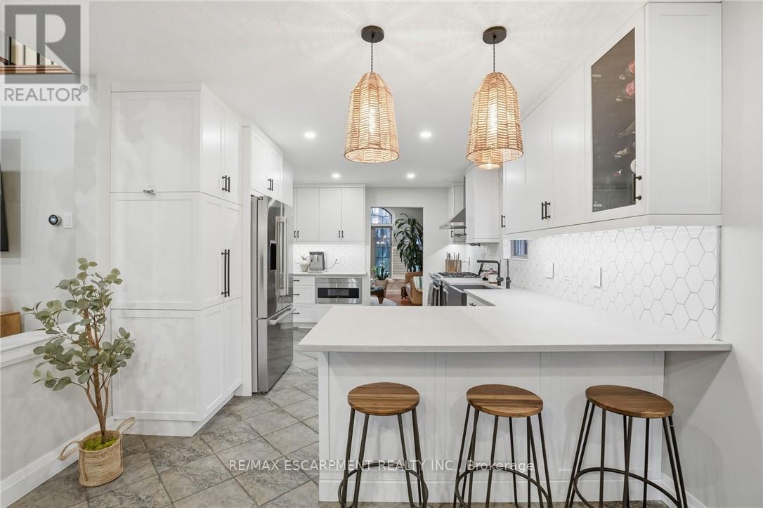 17 Krieghoff Drive, Hamilton, Ontario  L9B 2L4 - Photo 22 - X12812312