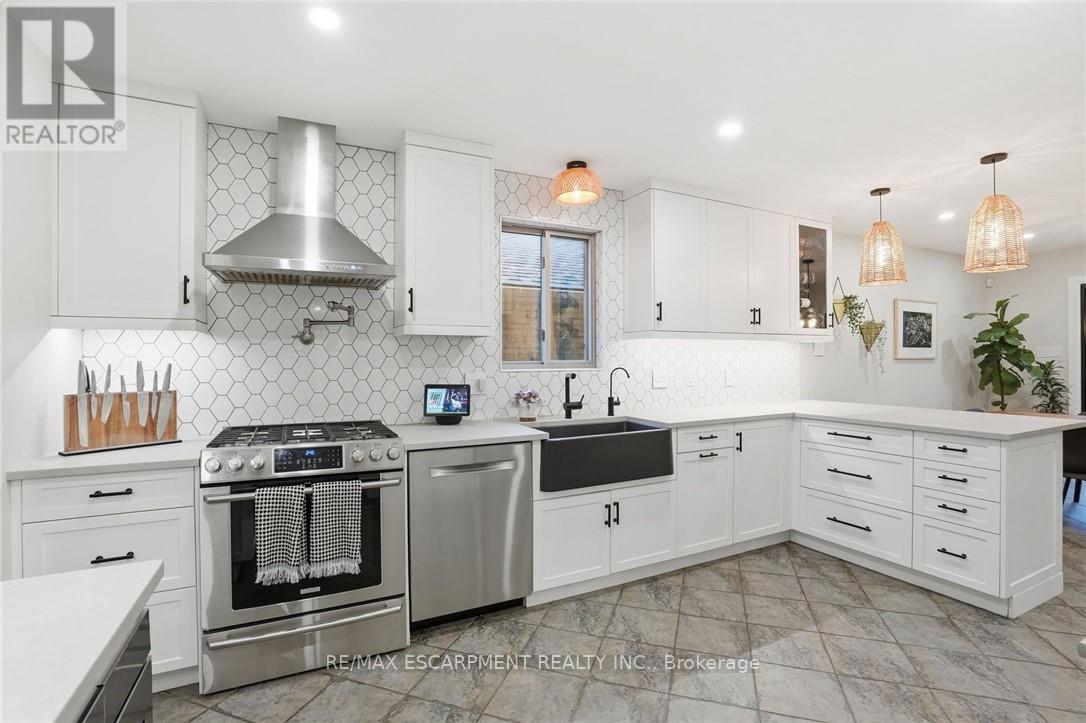 17 Krieghoff Drive, Hamilton, Ontario  L9B 2L4 - Photo 25 - X12812312