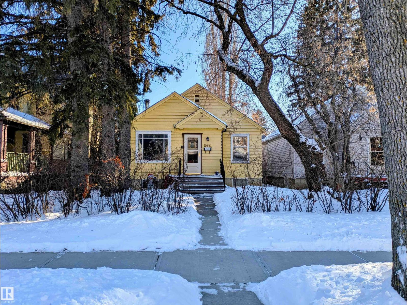11021 80 AV NW, Edmonton, Alberta