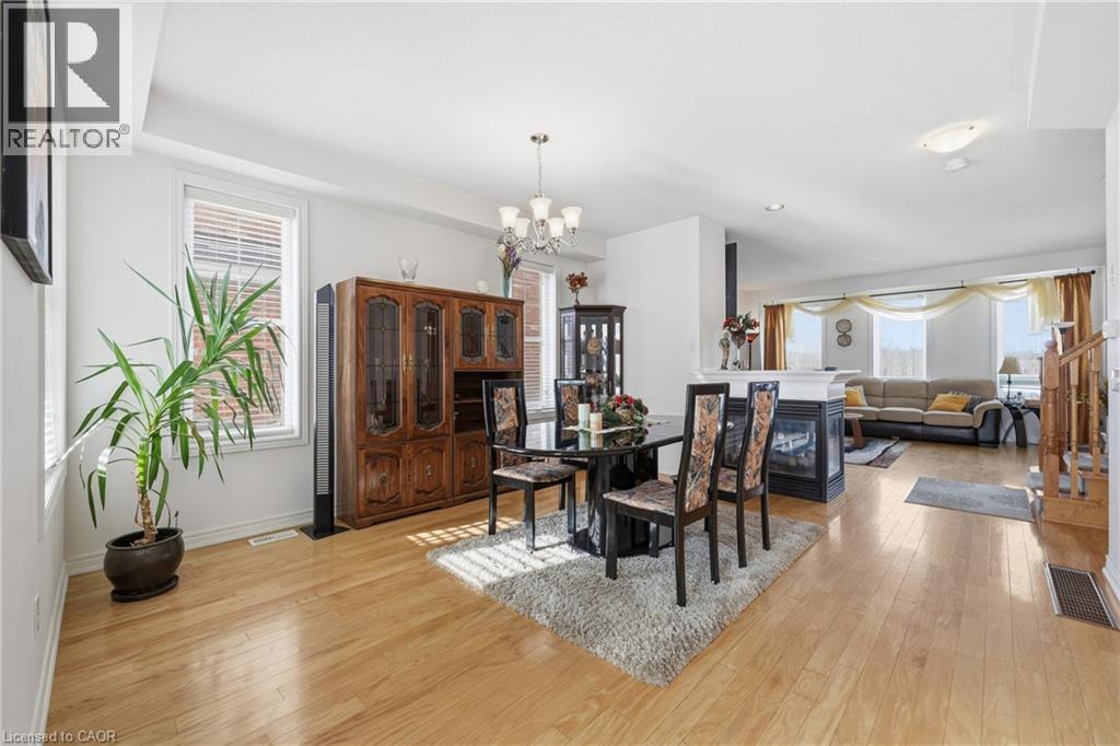 274 Nisbet Boulevard, Waterdown, Ontario  L8B 0S3 - Photo 7 - 40802234