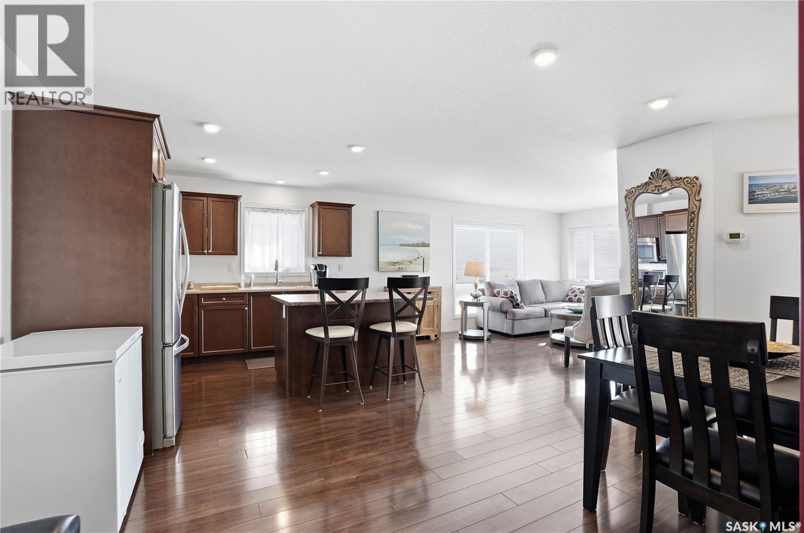 1305 102 Willis Crescent, Saskatoon, Saskatchewan  S7T 0T6 - Photo 3 - SK029040