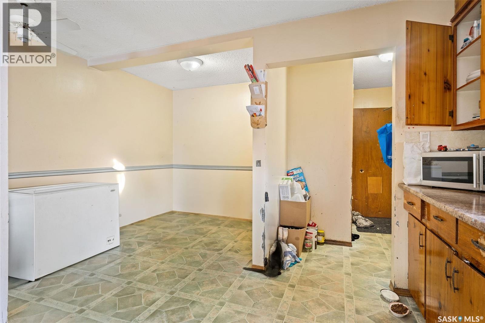 806 12th Street W, Prince Albert, Saskatchewan  S6V 3C5 - Photo 9 - SK029034